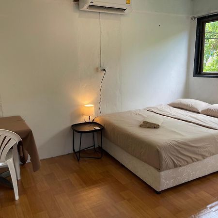 Budget Room Koh Phangan Pier With Ac Exterior foto