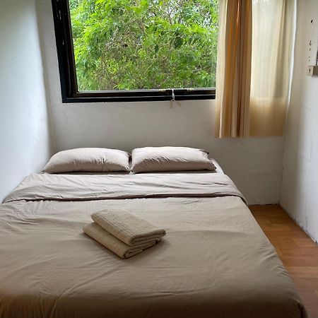 Budget Room Koh Phangan Pier With Ac Exterior foto