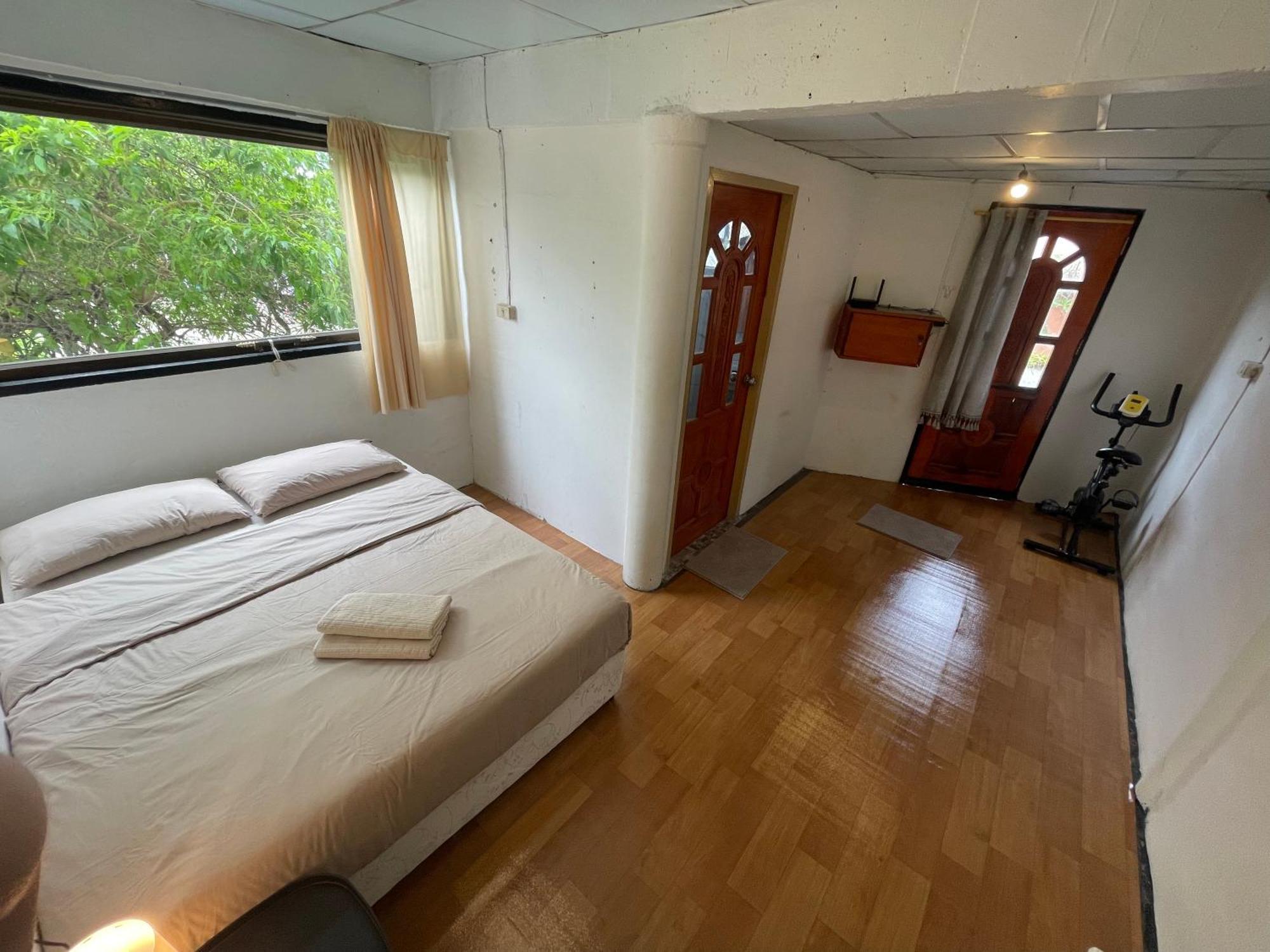 Budget Room Koh Phangan Pier With Ac Exterior foto
